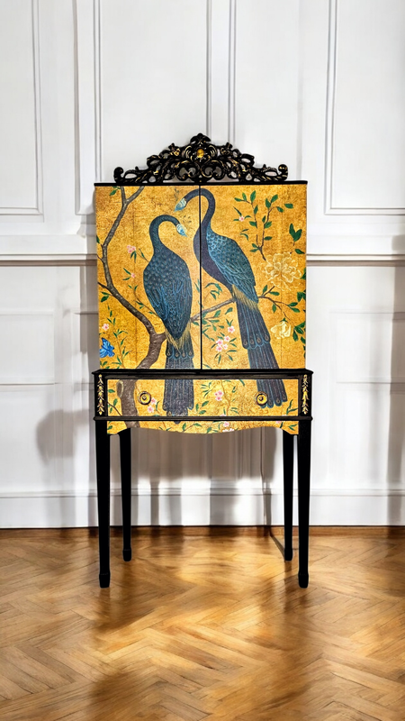 Luxury Vintage Cocktail Drinks Cabinet with Gold Chinoiserie Peacock Decoupage