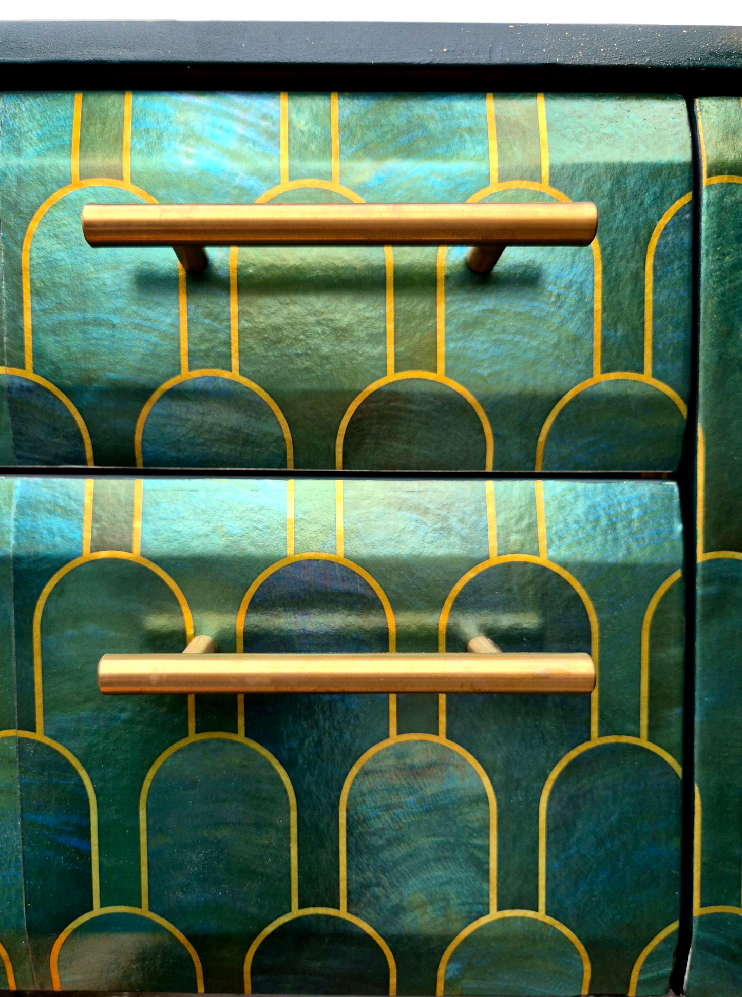 Luxury Mid Century Meredew Sideboard/ TV Unit with Metallic Green & Gold Finish